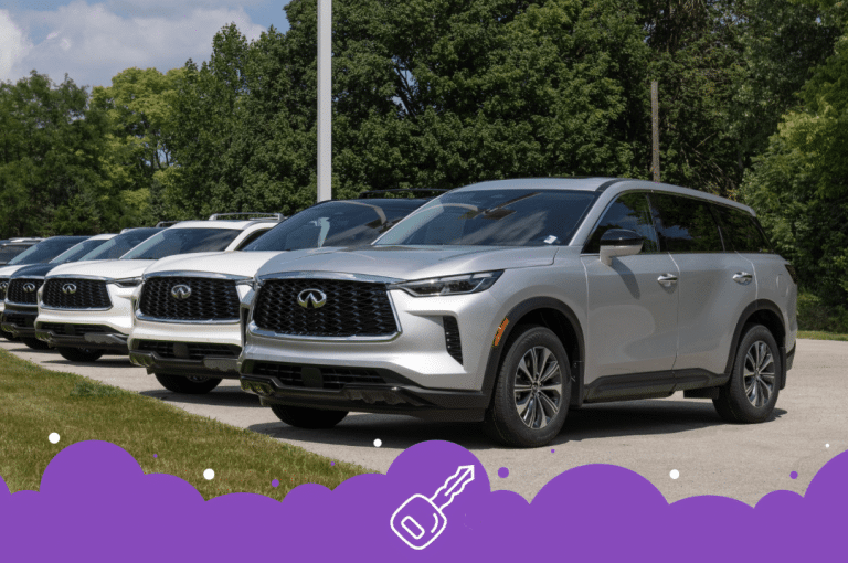 Infiniti qx60s parked at a dealership