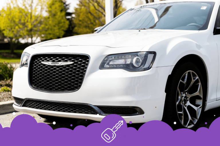 Front end of white Chrysler 300