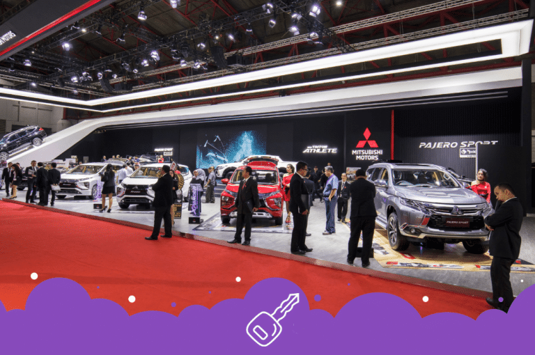 Mitsubishi SUVs at carshow